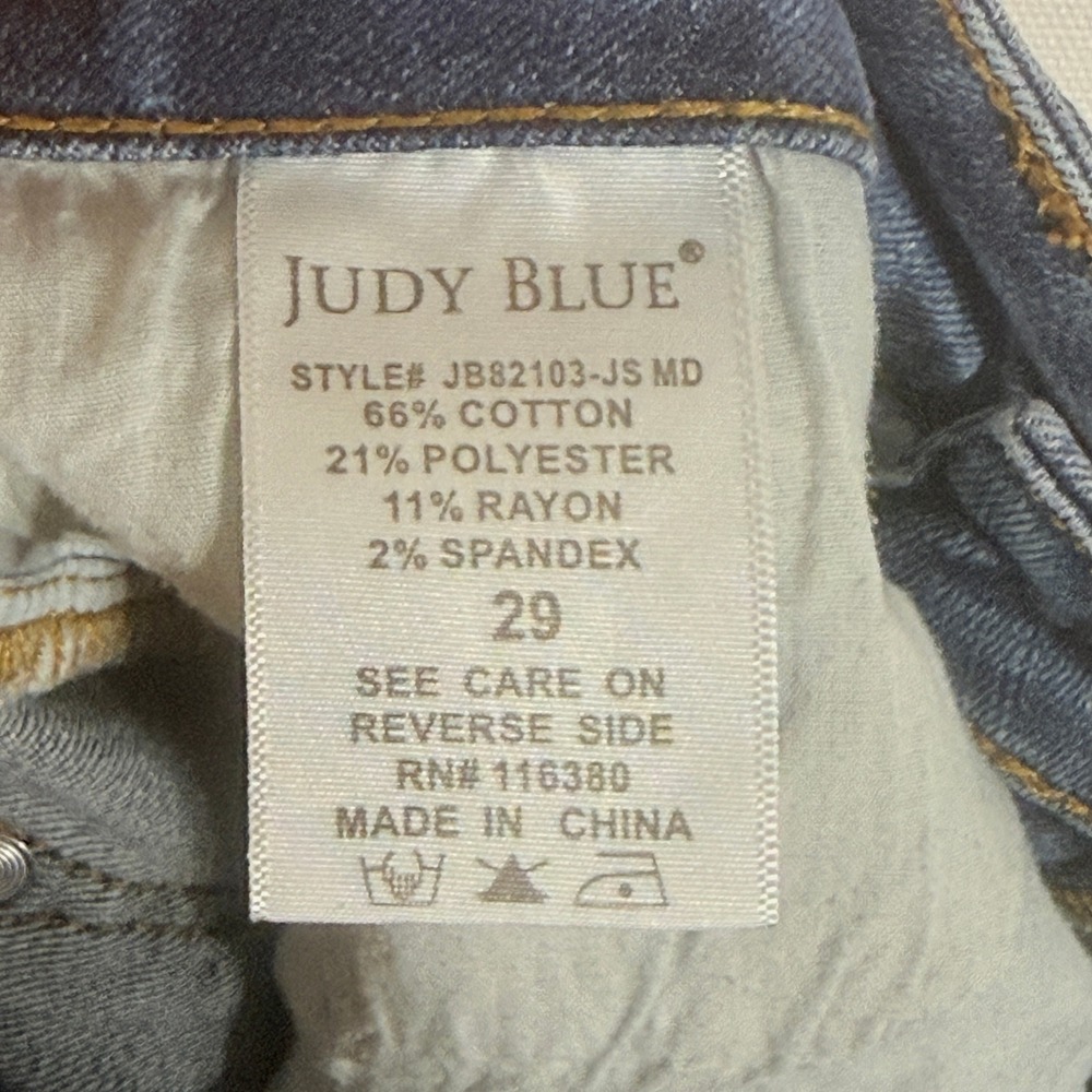 Judy Blue Straight Leg Jeans in Medium Blue Wash - Picture 8 of 8